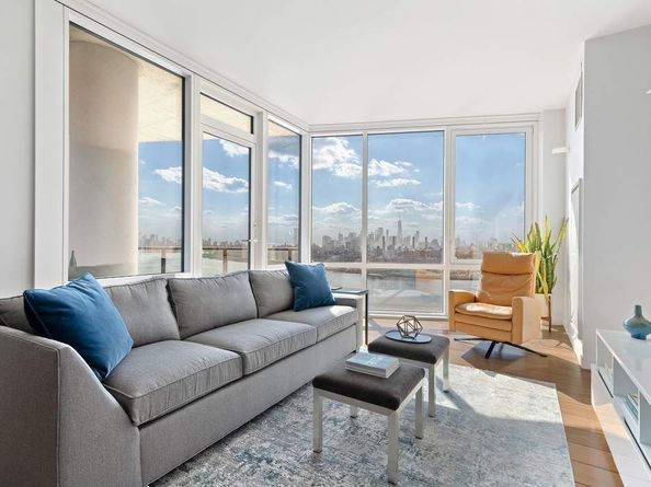 21 India Street 30K, Brooklyn NY 11222