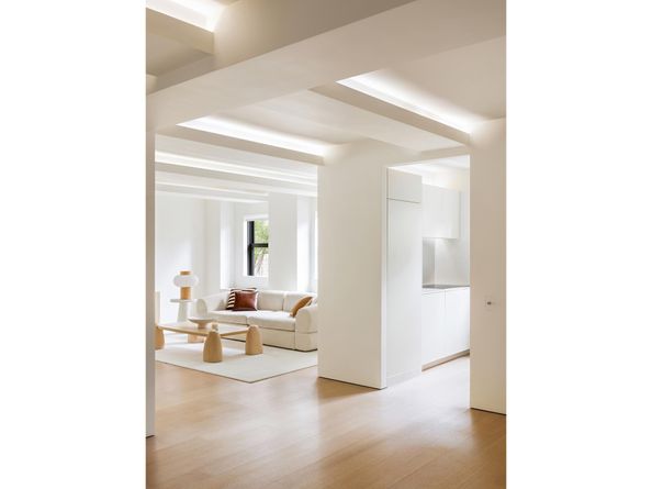 235 East 49th Street 6E, New York NY 10017