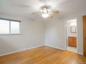 Undisclosed Address #7321110, Aurora CO 80012