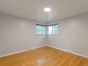 Undisclosed Address #7321110, Aurora CO 80012