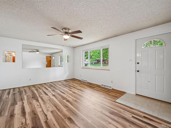 1373 S Cape Way, Lakewood CO 80232