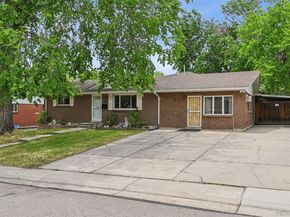1373 S Cape Way, Lakewood CO 80232