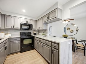 10462 W 9th Avenue, Lakewood CO 80215