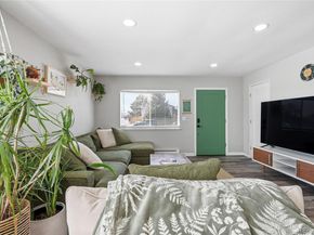 1090 S Newark Street, Aurora CO 80012