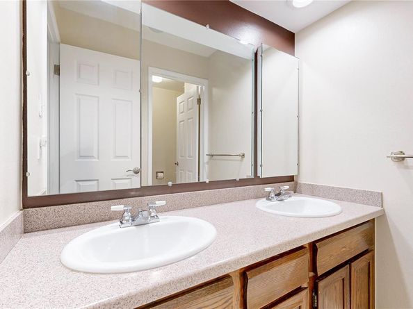 3368 S Richfield Way, Aurora CO 80013