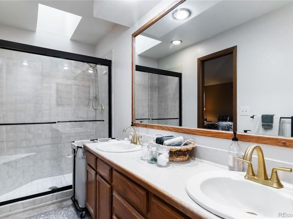 Undisclosed Address #2274115, Aurora CO 80011