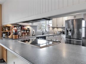 Undisclosed Address #2274115, Aurora CO 80011