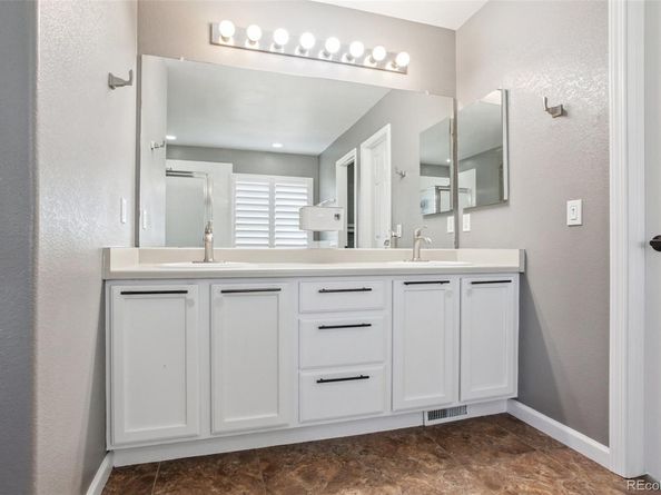 2569 S Flanders Court, Aurora CO 80013