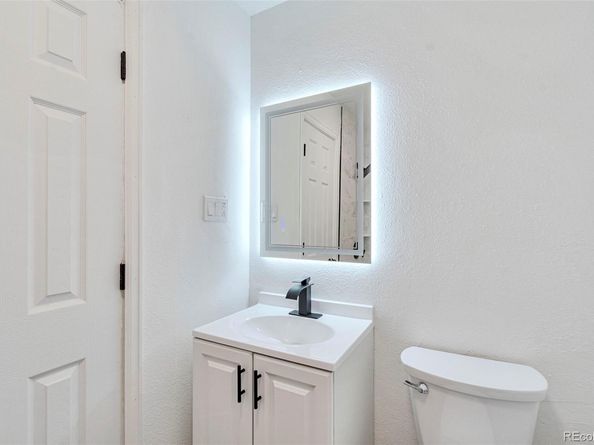 1772 Oakland street, Aurora CO 80010