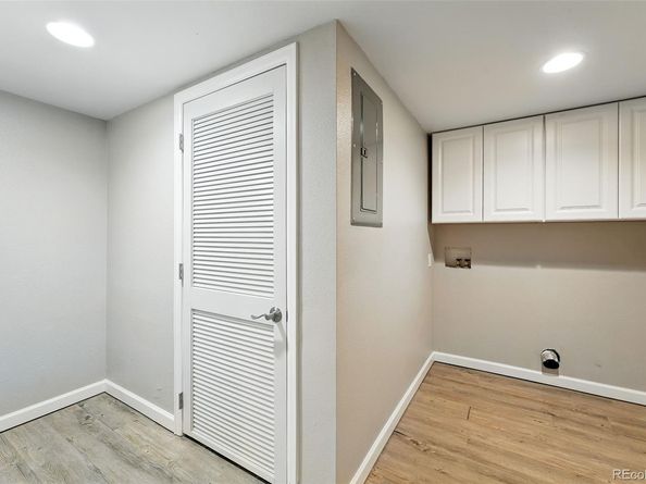 1050 S Monaco Parkway 125, Denver CO 80224