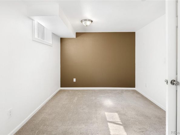 3035 N Monaco st Parkway, Denver CO 80207