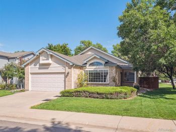 2242 S Moline Court