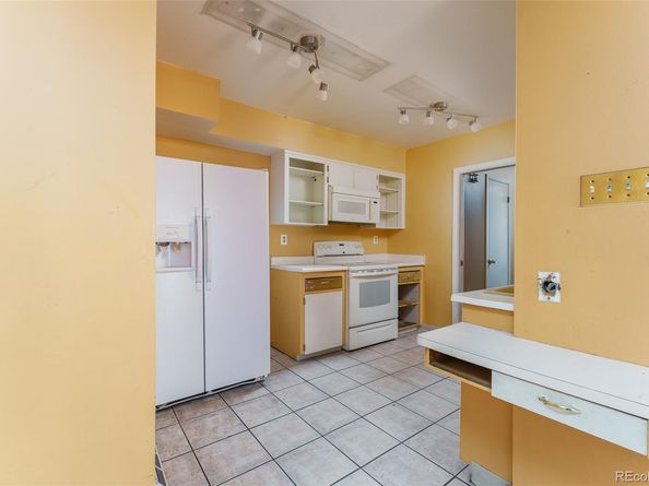 3548 S Hillcrest Drive 2, Denver CO 80237