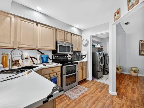 11648 NW 19th Dr 11648, Coral Springs FL 33071
