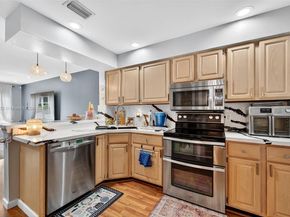 11648 NW 19th Dr 11648, Coral Springs FL 33071