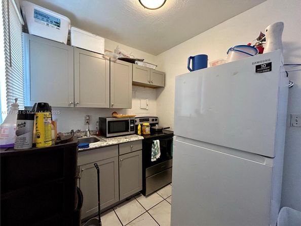 2013 Washington Ave, Opa-Locka FL 33054
