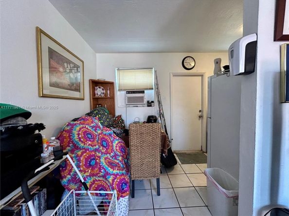 2013 Washington Ave, Opa-Locka FL 33054
