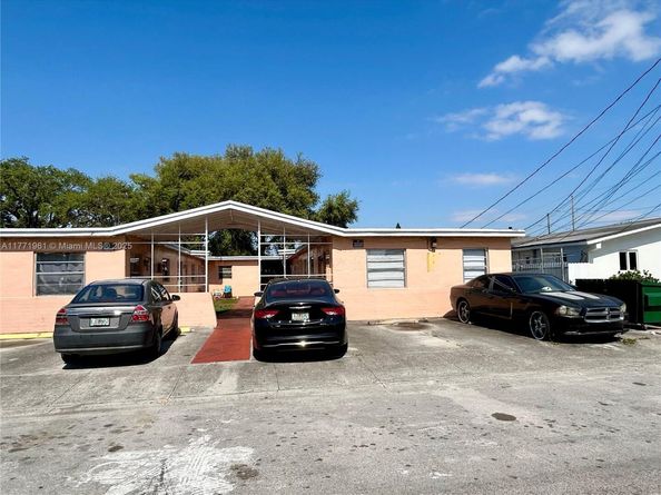 2013 Washington Ave, Opa-Locka FL 33054