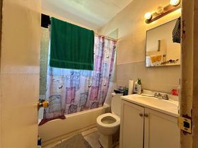 2013 Washington Ave, Opa-Locka FL 33054