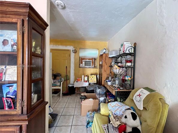 2013 Washington Ave, Opa-Locka FL 33054
