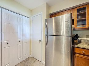 2647 NW 33rd St 2306, Oakland Park FL 33309