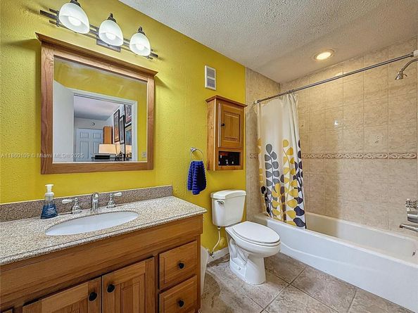2647 NW 33rd St 2306, Oakland Park FL 33309