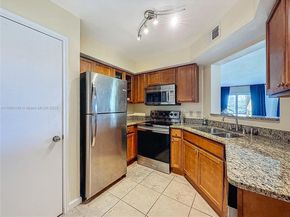 2647 NW 33rd St 2306, Oakland Park FL 33309