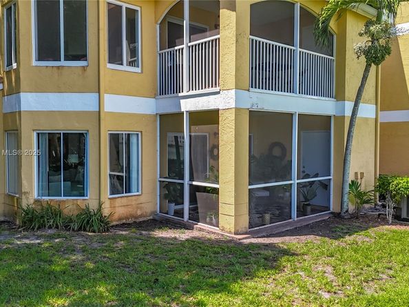 2647 NW 33rd St 2306, Oakland Park FL 33309
