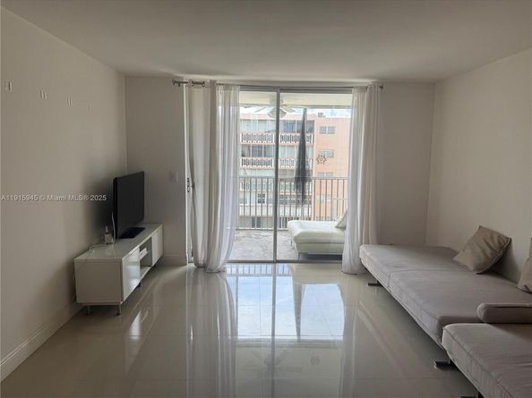 319 NE 14th Ave 603, Hallandale Beach FL 33009