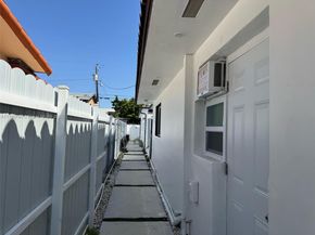 729 E 23rd St, Hialeah FL 33013
