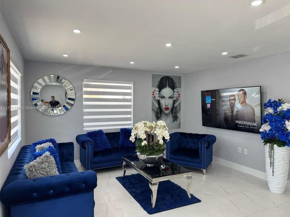 729 E 23rd St, Hialeah FL 33013