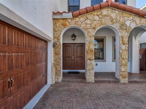 10371 NW 10th St, Miami FL 33172