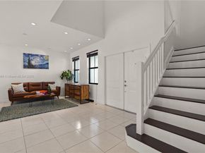 10371 NW 10th St, Miami FL 33172