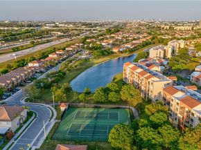 10371 NW 10th St, Miami FL 33172