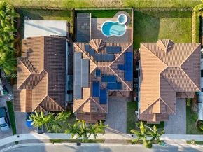 10371 NW 10th St, Miami FL 33172