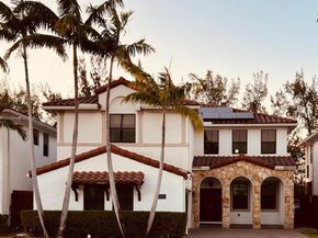10371 NW 10th St, Miami FL 33172