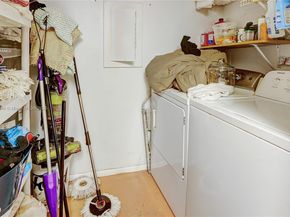 13731 SW 84th St B, Miami FL 33183