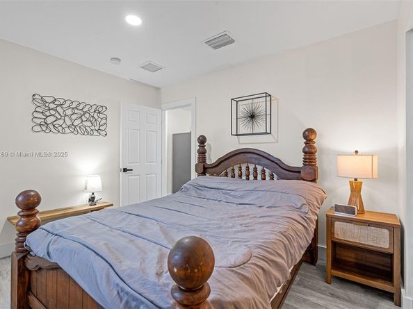 742 NW 70th St, Miami FL 33150