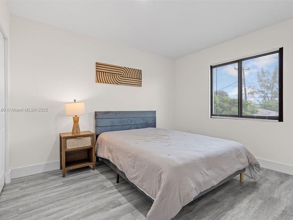 742 NW 70th St, Miami FL 33150