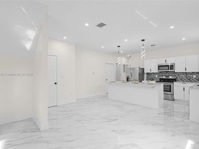 742 NW 70th St, Miami FL 33150