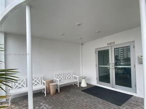 1801 S Surf Rd 2A, Hollywood FL 33019