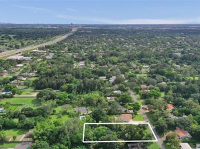 332 Bayberry Dr, Plantation FL 33317
