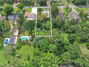 332 Bayberry Dr, Plantation FL 33317