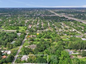 332 Bayberry Dr, Plantation FL 33317