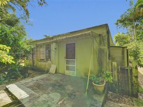 332 Bayberry Dr, Plantation FL 33317