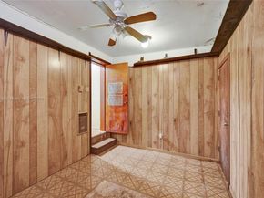 332 Bayberry Dr, Plantation FL 33317
