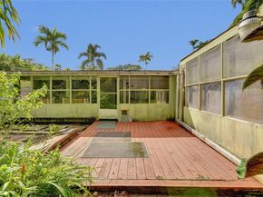 332 Bayberry Dr, Plantation FL 33317