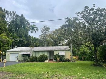 332 Bayberry Dr
