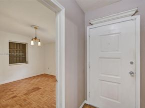 332 Bayberry Dr, Plantation FL 33317