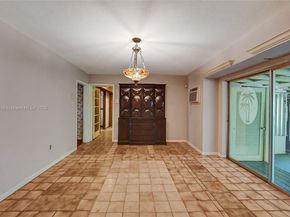 332 Bayberry Dr, Plantation FL 33317